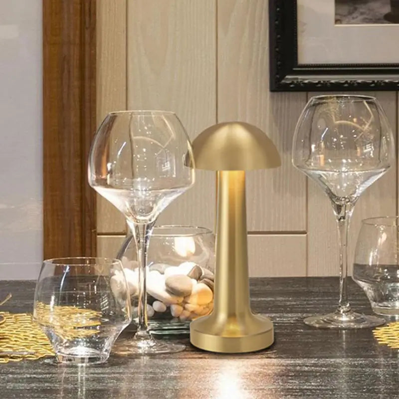 Lámpara de mesa LED recargable inalámbrica para el hogar y la cafetería